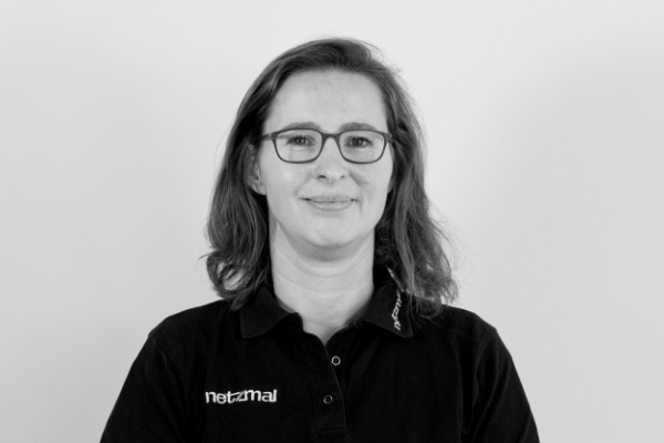 Helen, Buchhaltung und Verwaltung